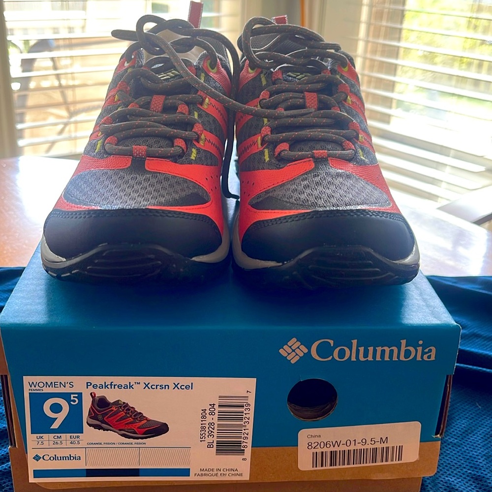 Women’s size 9.5 Columbia Peakfreak Xcrsn Xcel New in box!